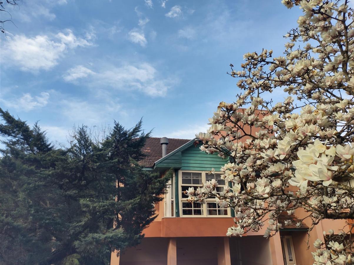 Agradável Apt 2Quartos para família próx ao Lago Negro - 4 min do centro- com churrasqueira Gramado Exterior foto